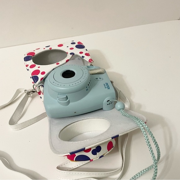 Fujifilm Instax Mini 8 Camera and Case - Picture 14 of 16